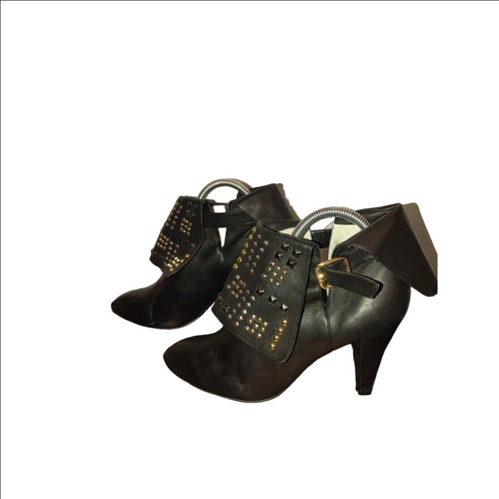 Matiko Leather Booties Size 10